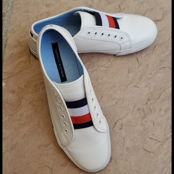 Almost new Tommy H. - Picture 2 of 4